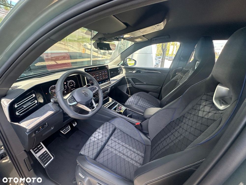 Volkswagen Tiguan - 13