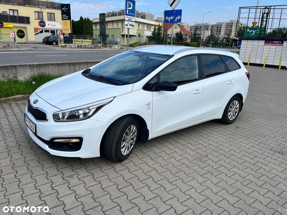 Kia Ceed 1.6 CRDi Smart - 1