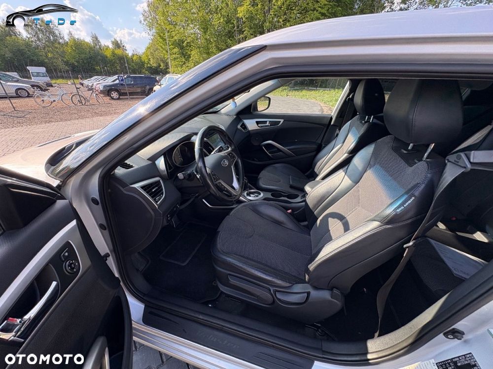 Hyundai Veloster 1.6 GDI Premium - 19