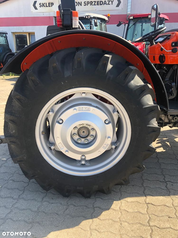 Inny TAFE 240S - 9