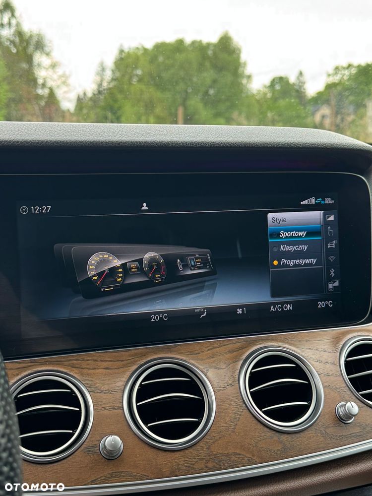 Mercedes-Benz Klasa E 220 d 9G-TRONIC - 21