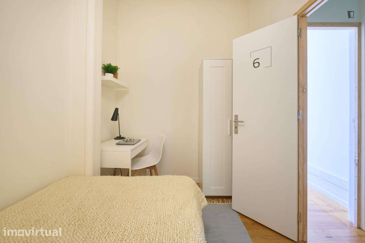 Quarto - localizado em Marquês de Pombal Lisbon - Grande imagem: 4/31