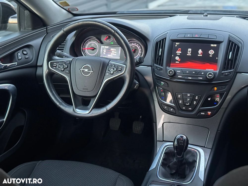 Opel Insignia - 10