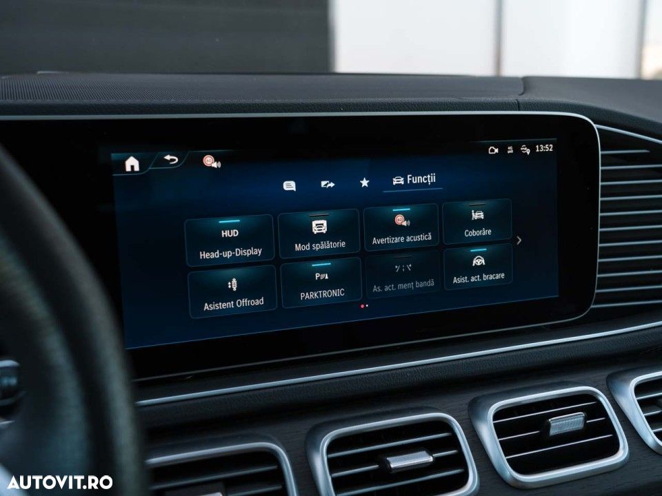 Mercedes-Benz GLS - 32