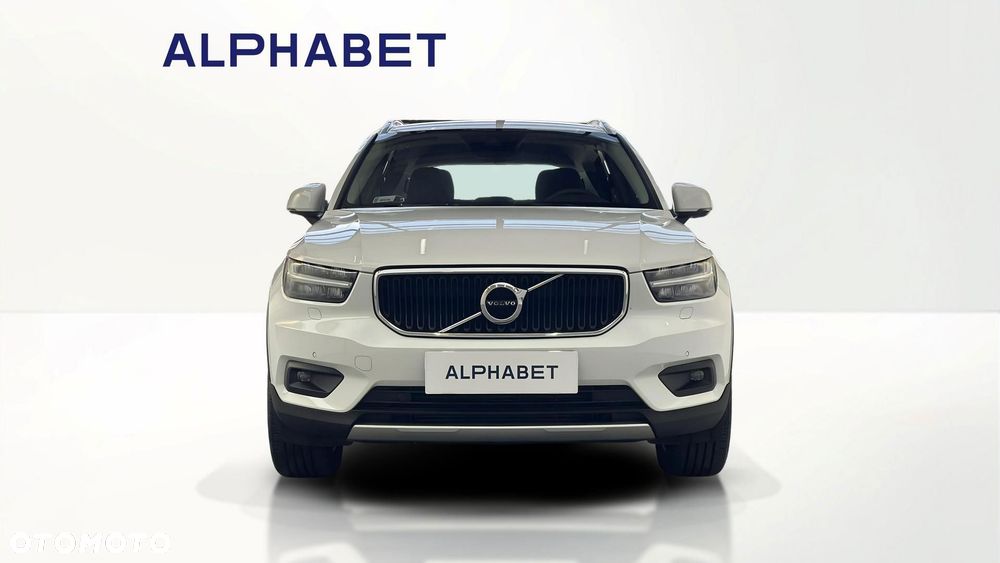 Volvo XC 40 T3 Momentum Pro - 4