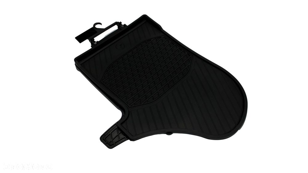 MERCEDES W447 VITO V-Klasa EQV Dywanik gumowy OE - 2