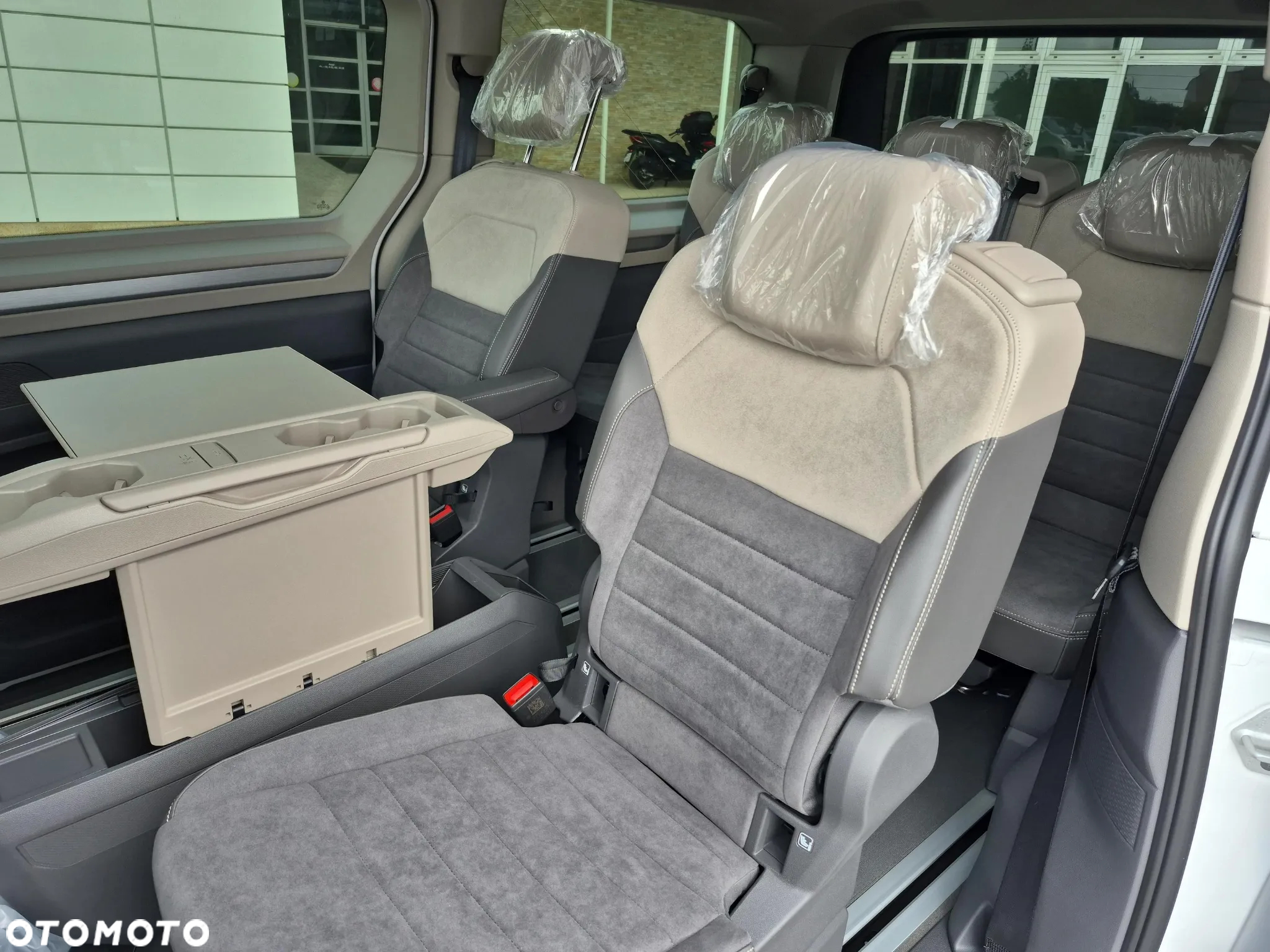 Volkswagen Multivan 1.5 eHybrid PHEV 4Motion L2 Edition DSG - 11