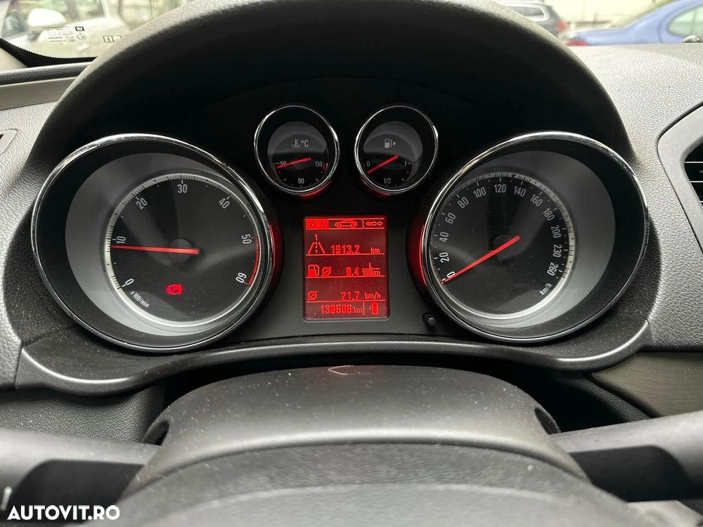 Opel Insignia 2.0 CDTI - 6