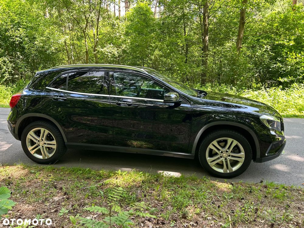 Mercedes-Benz GLA 250 4-Matic - 18