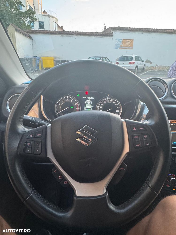 Suzuki Vitara 1.4 Boosterjet AllGrip MHEV Spirit - 9