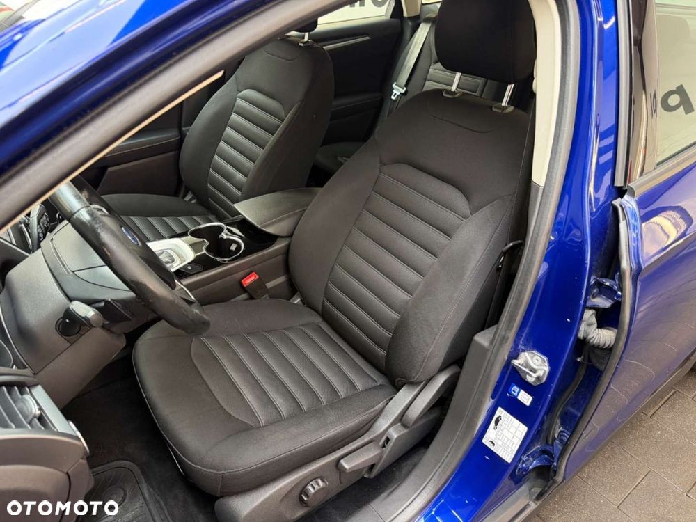 Ford Mondeo - 22