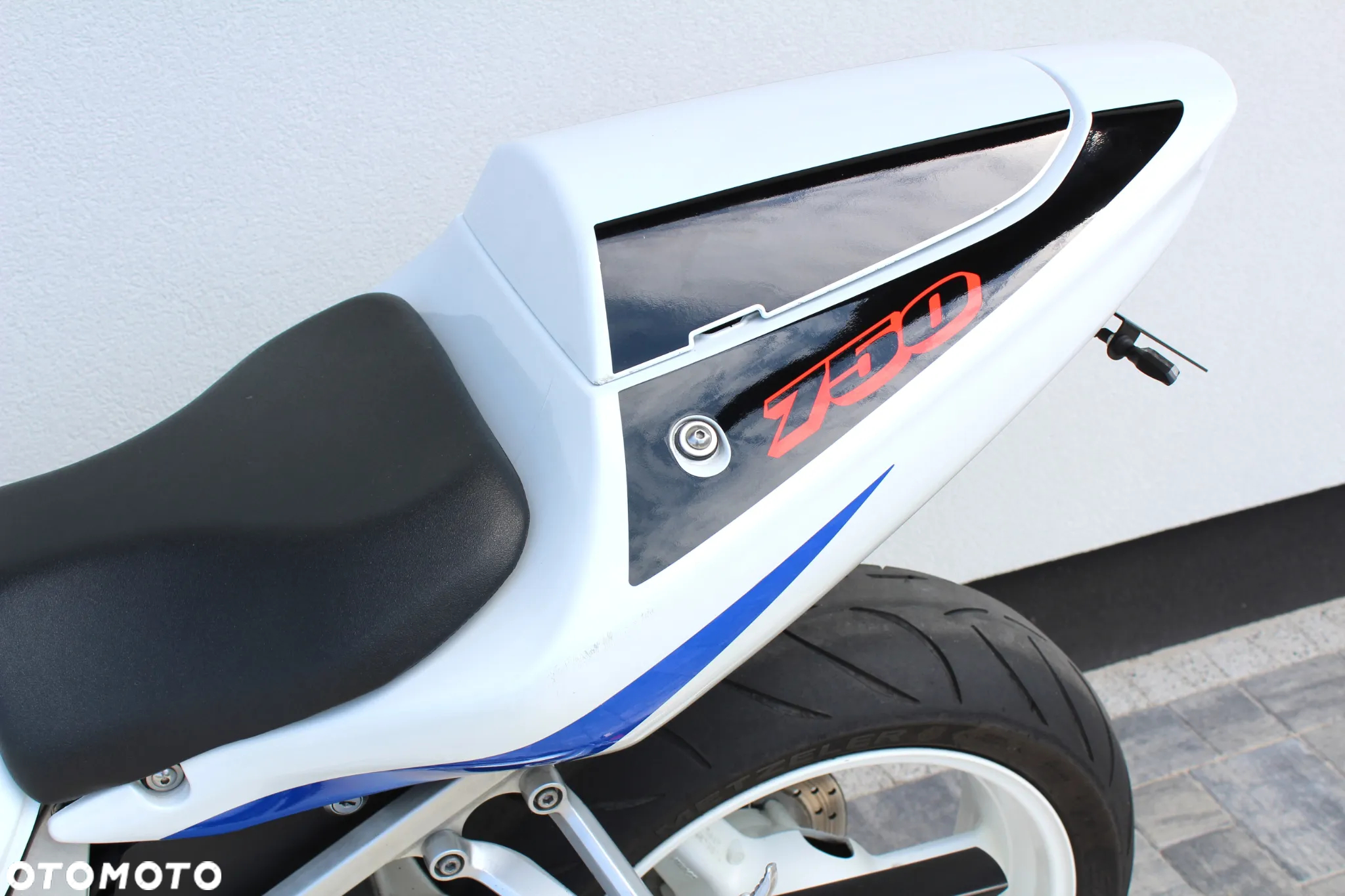 Suzuki GSX-R - 12