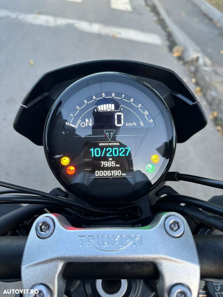 Triumph Trident 660 - 11