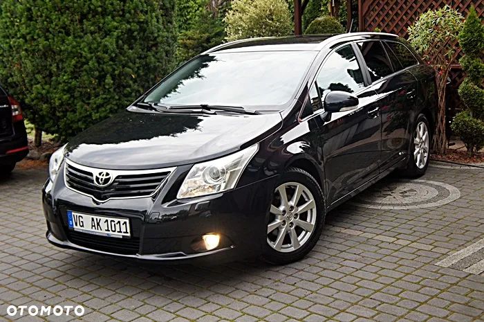 Toyota Avensis 2.0 Premium MS - 10