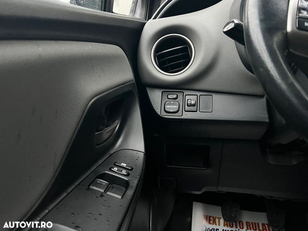 Toyota Yaris - 14