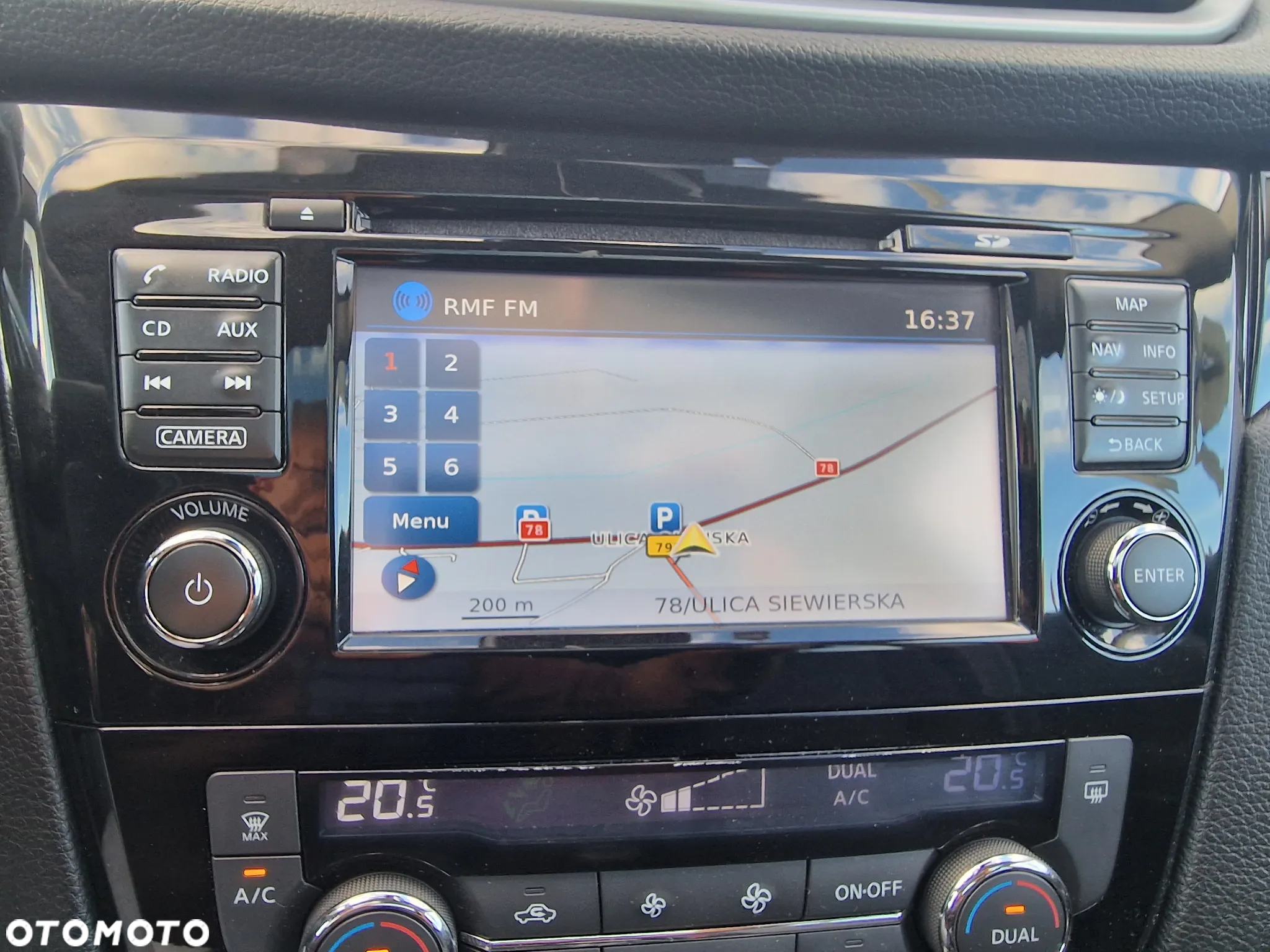 Nissan Qashqai 1.6 DIG-T N-Connecta - 24