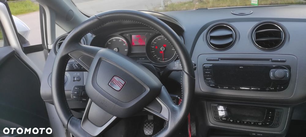 Seat Ibiza 1.4 16V Reference - 6
