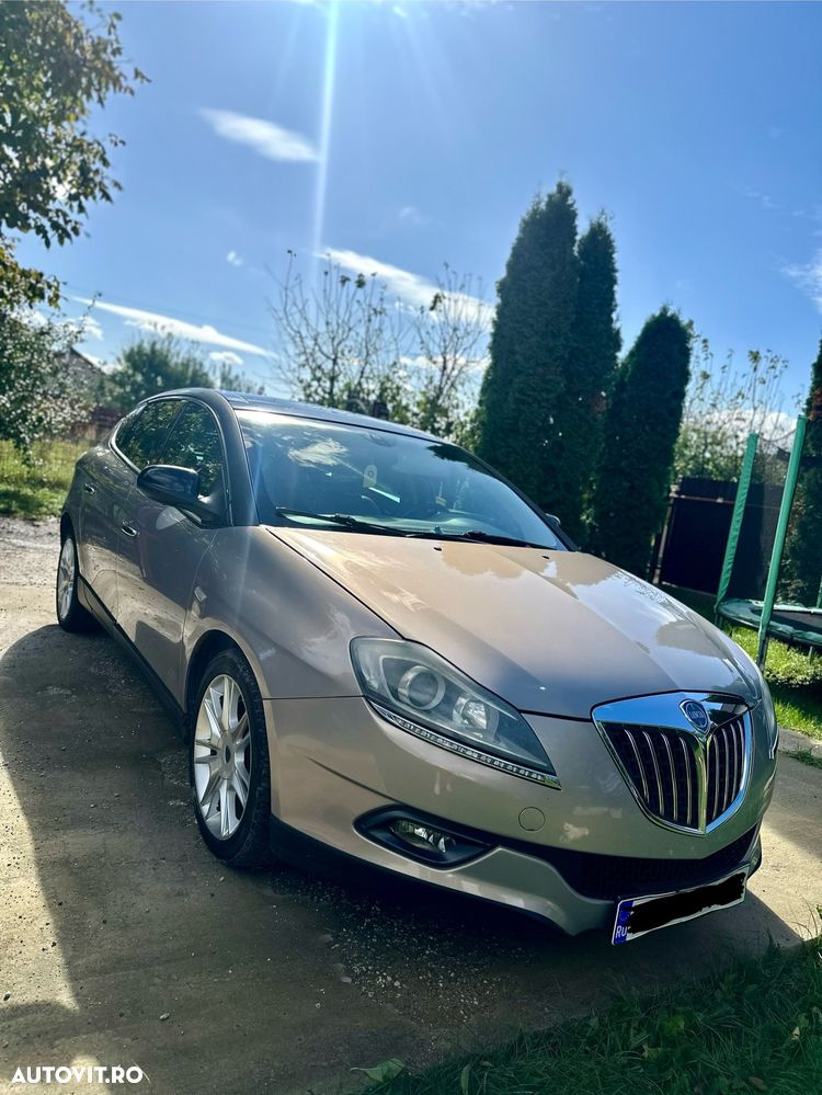 Lancia Delta 1.6 MultiJet Aut. Oro - 2