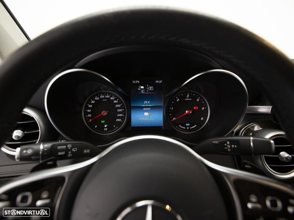 Mercedes-Benz GLC 300 de 4Matic — fotografia 16