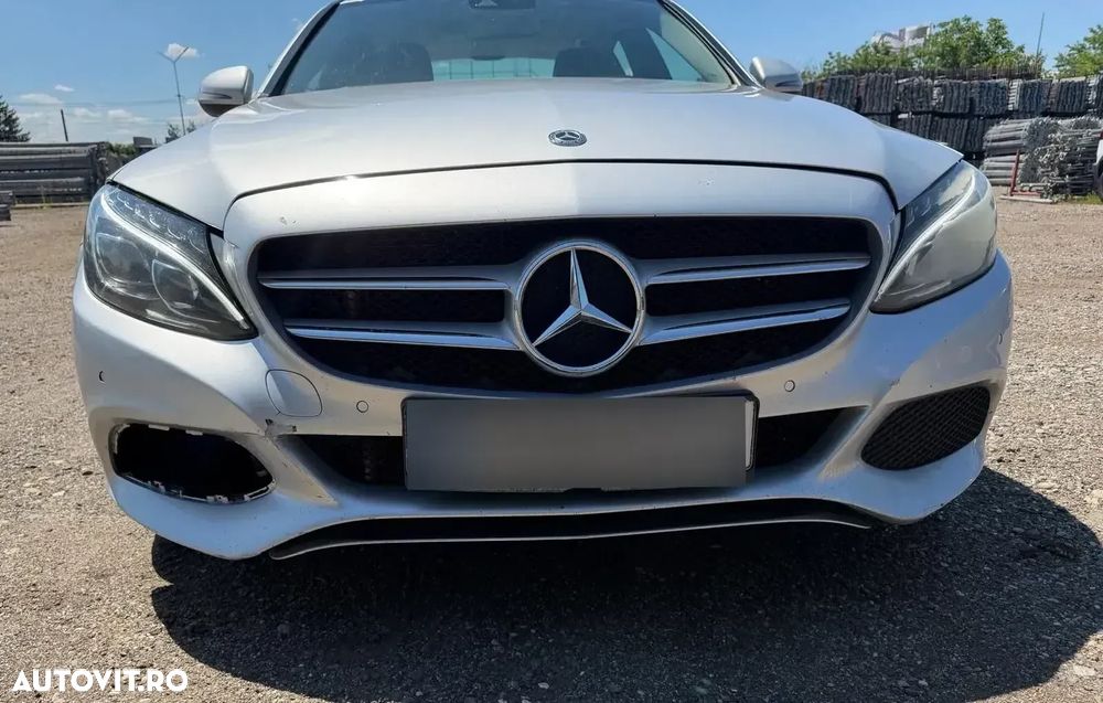 MERCEDES-BENZ C-Class 2018