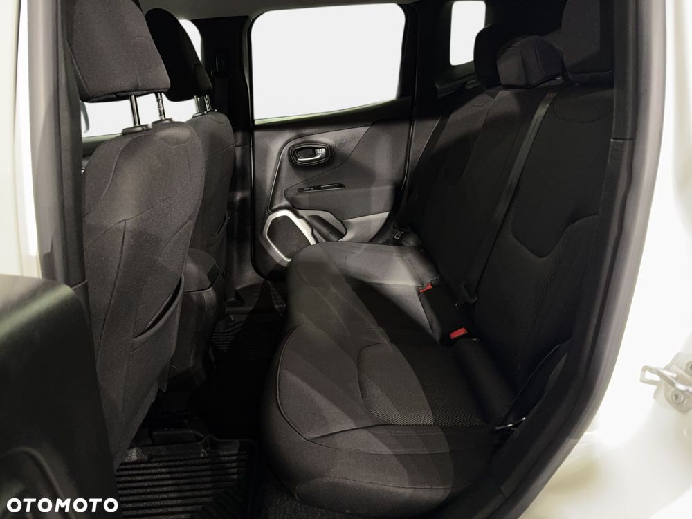 Jeep Renegade - 12