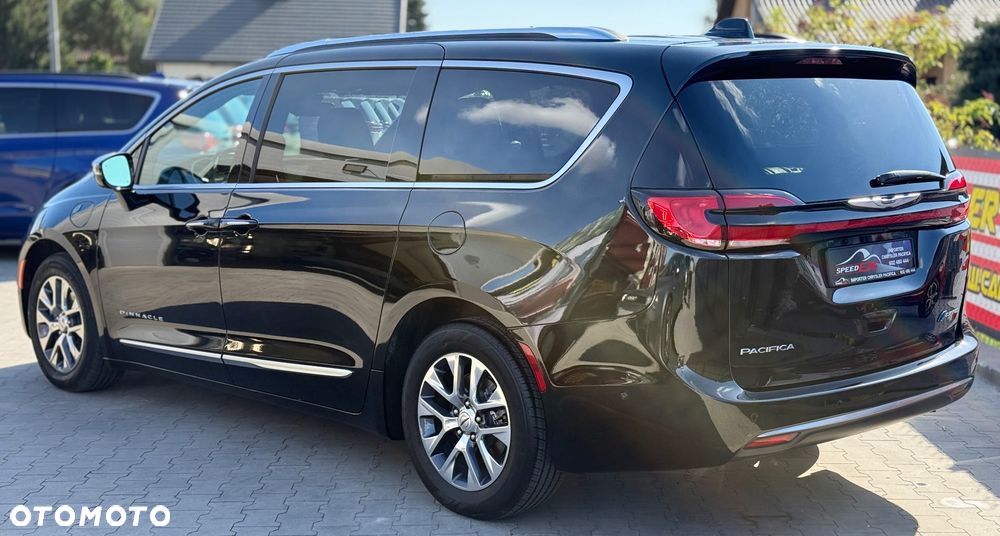 Chrysler Pacifica - 10