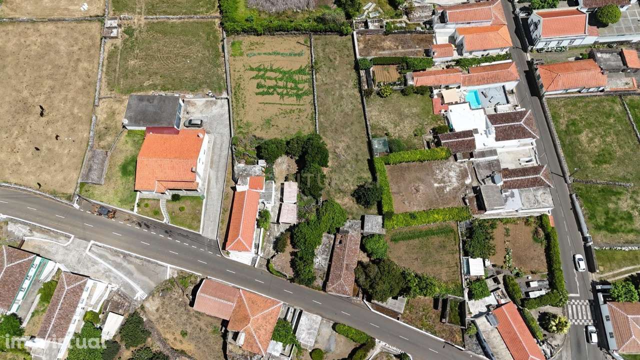 Casa para Recuperar nas Cinco Ribeiras - Ilha Terceira - Grande imagem: 5/11