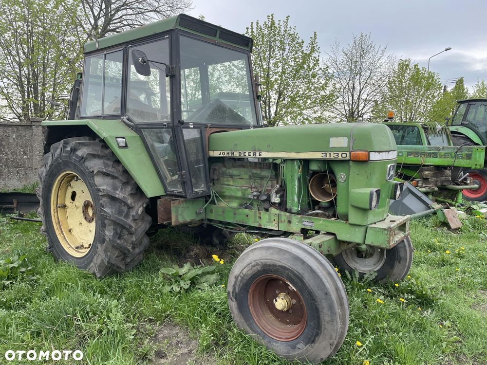 John Deere 3130 - silnik - 1