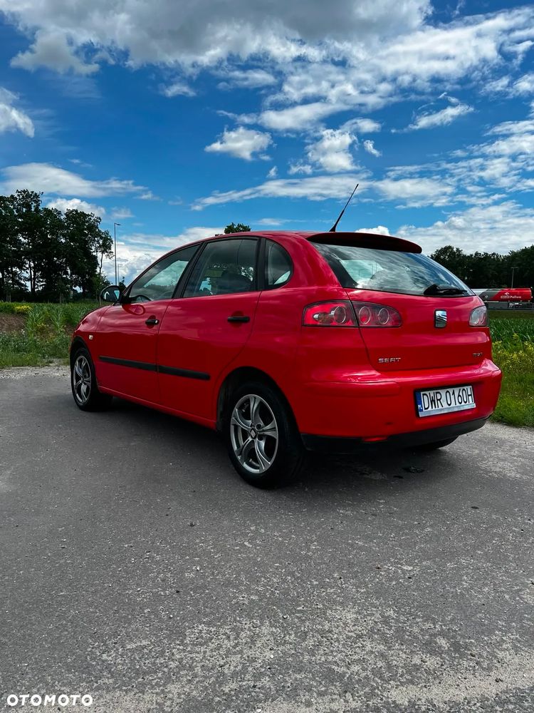 Seat Ibiza 1.4 16V Signo - 4