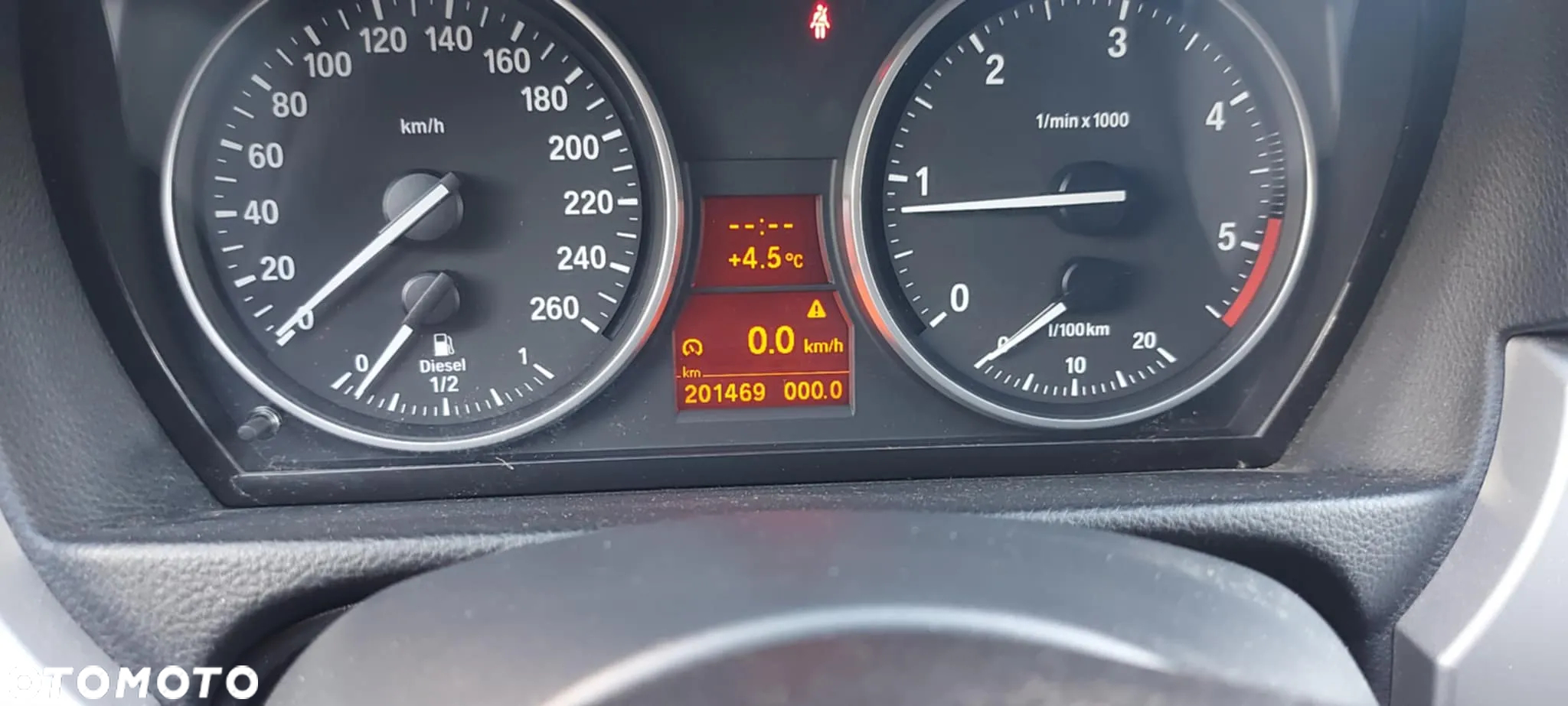 BMW Seria 3 318d DPF Touring - 6