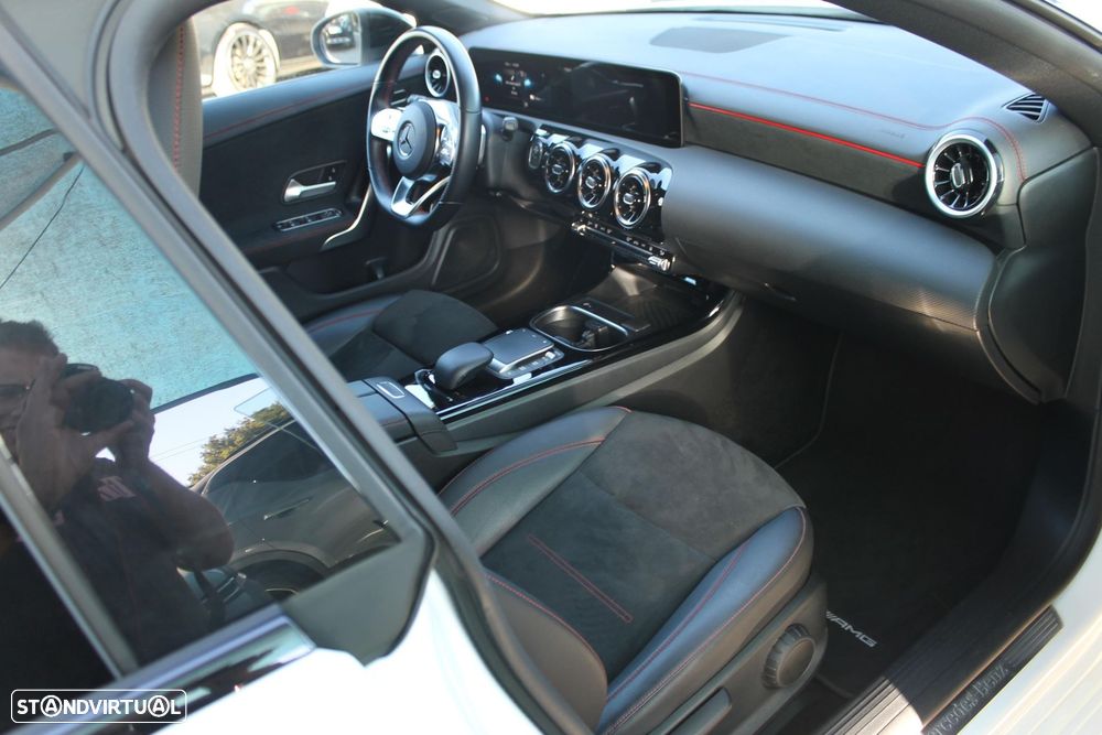 Mercedes-Benz CLA 250 e 8G-DCT AMG Line - 28