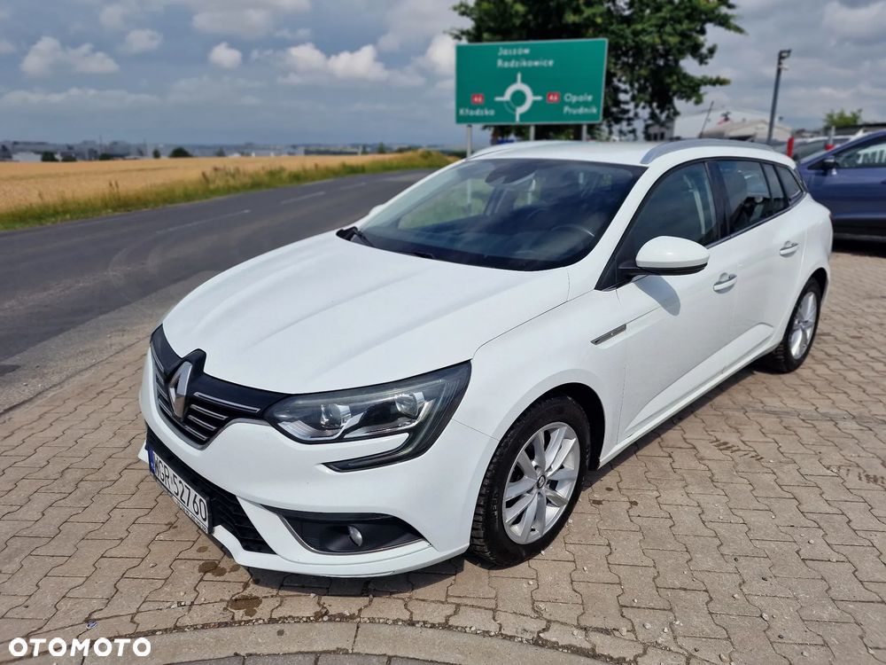 Renault Megane 1.5 dCi Bose EDC - 2