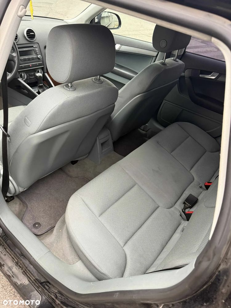 Audi A3 Sportback 1.6 Ambition - 9