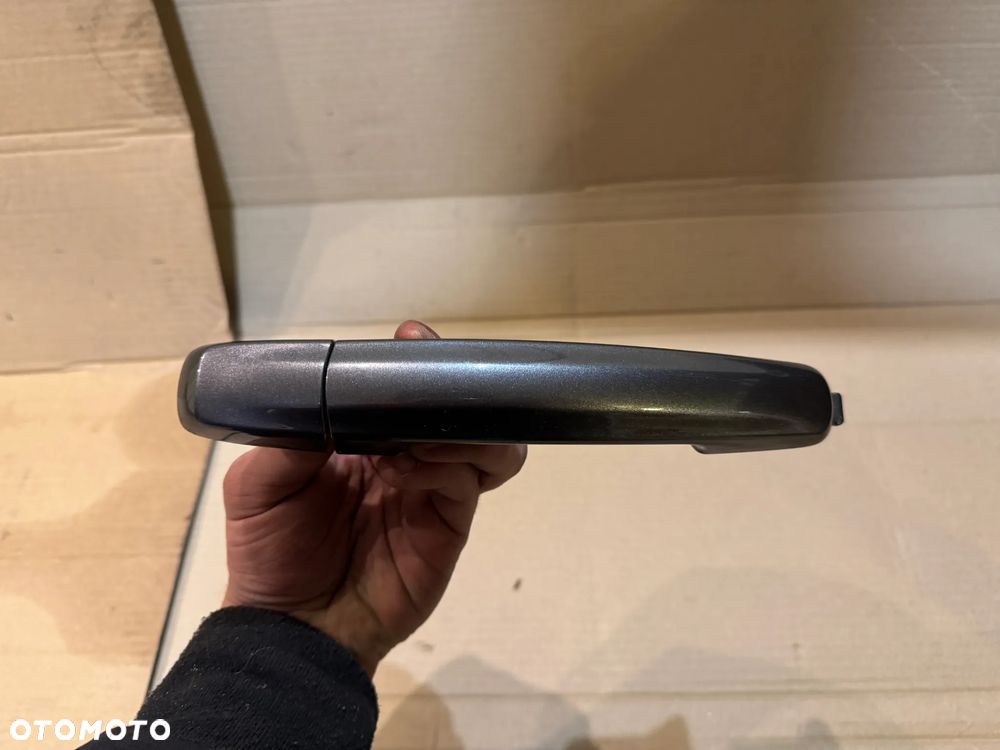 Klamka zewnętrzna Suzuki SX4 S-Cross 2021- prawy tył ZQ6 OE - 1