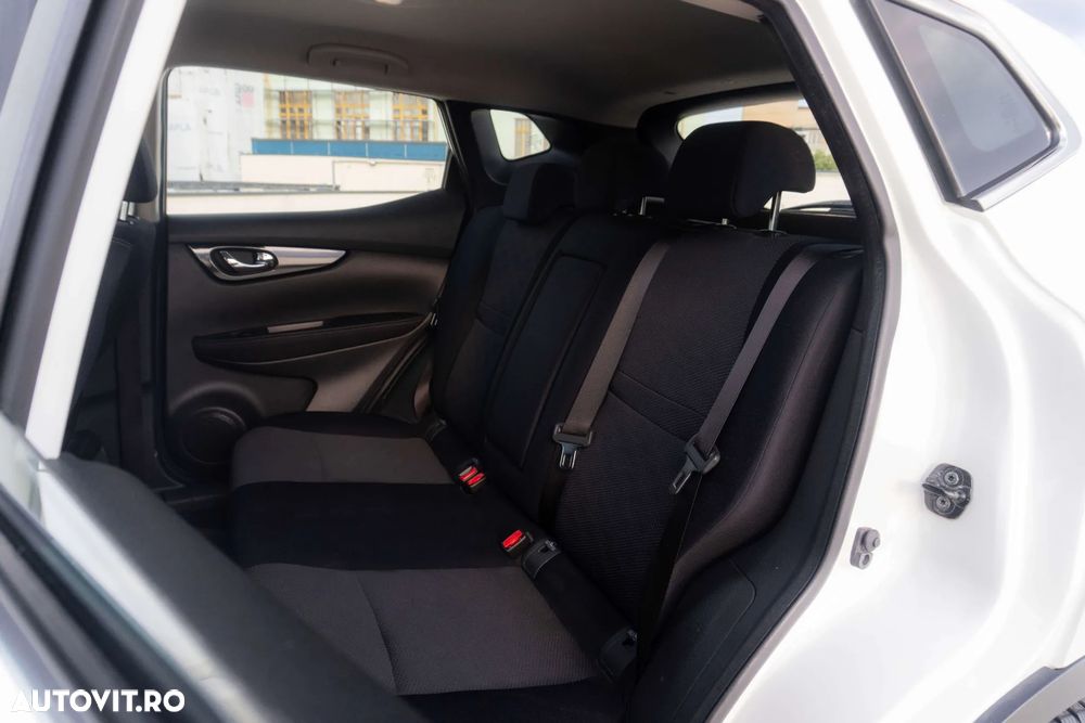 Nissan Qashqai 1.2 DIG-T Start/Stop X-TRONIC Acenta - 29