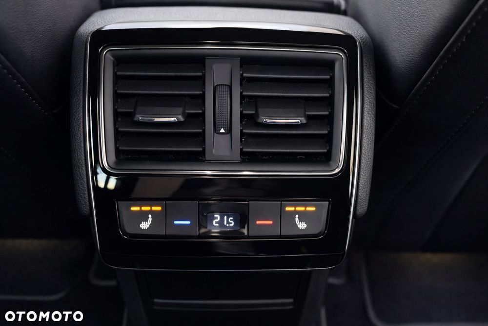 Skoda Superb 2.0 TDI DSG L&K - 24