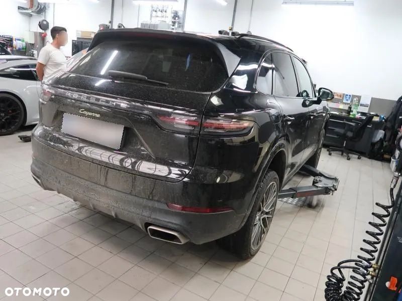 Porsche Cayenne E-Hybrid - 11