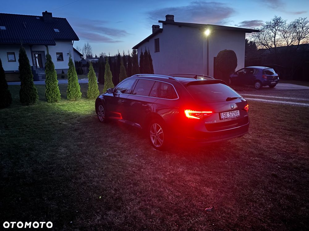 Skoda Superb 2.0 TDI Ambition - 5
