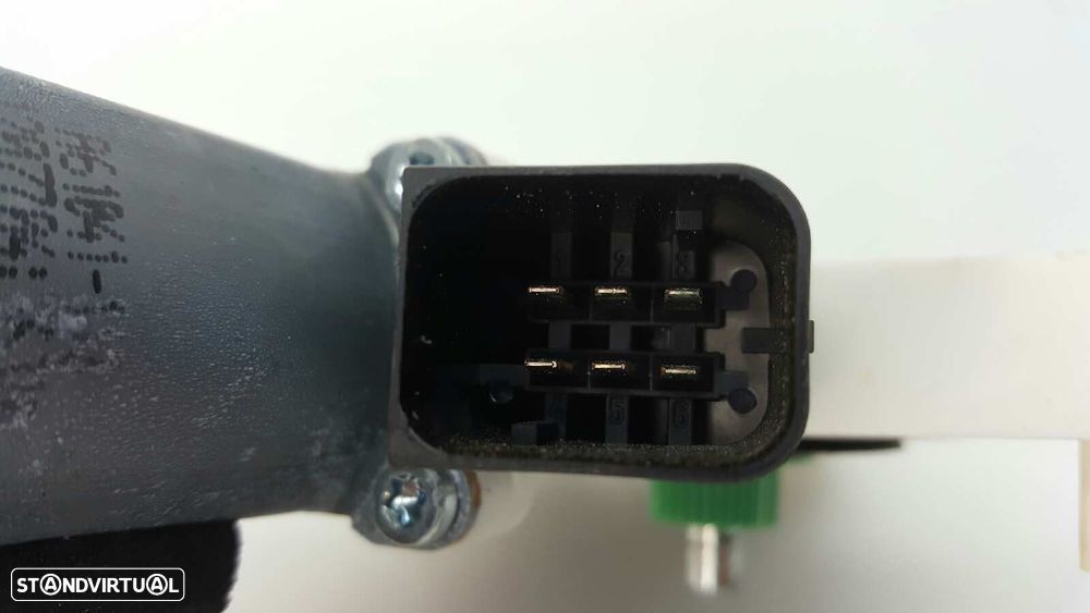 MOTOR ELEVADOR FRENTE ESQUERDO MERCEDES CLASE CLA (W117) CLA 200 CDI (117.308) - 2