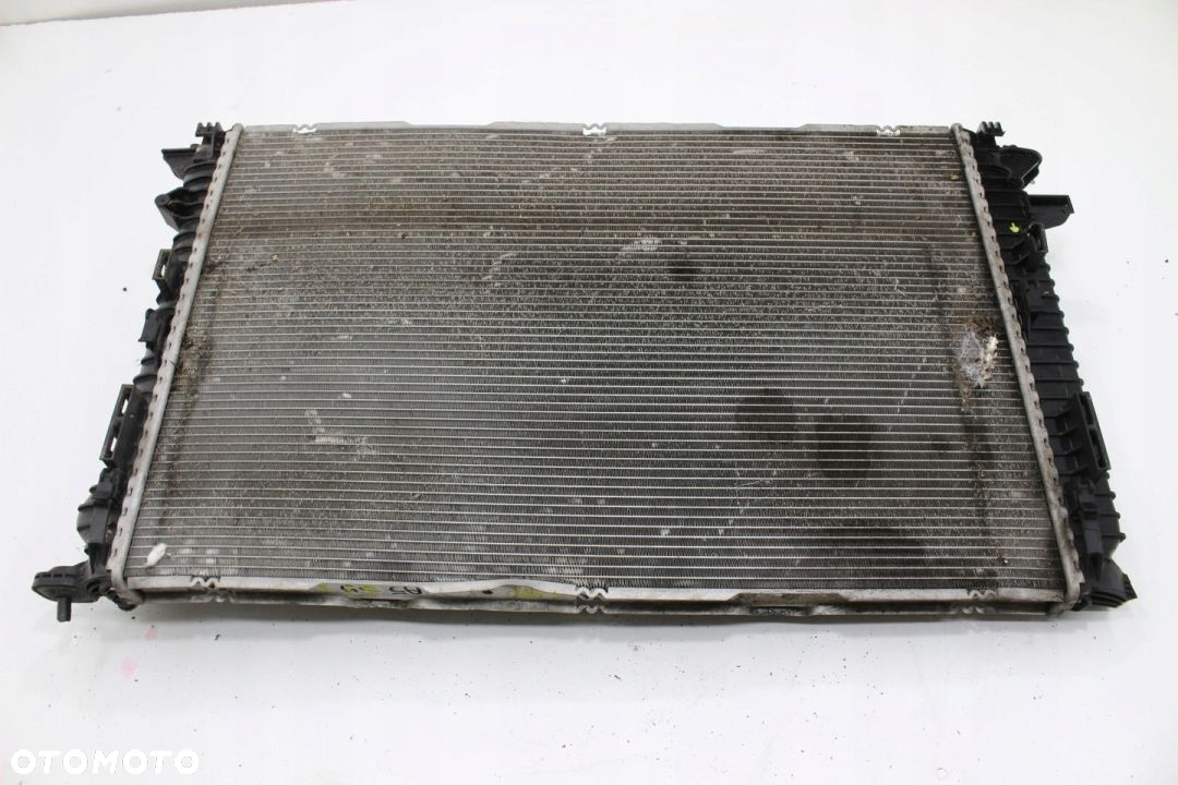 Chłodnica Wody Cieczy Audi A5 8T 3.0 TDI Automat - 6