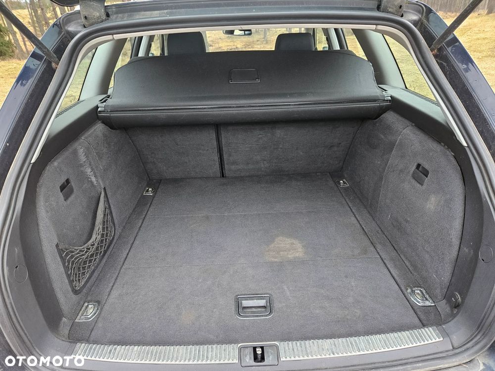 Audi A4 Avant 2.0 TDI DPF - 10