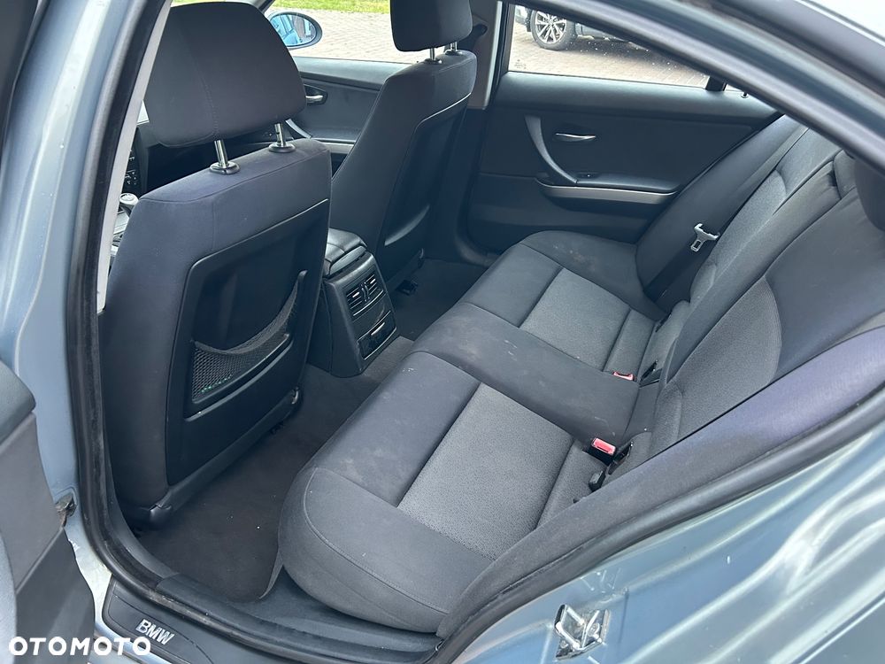 BMW Seria 3 320d - 15
