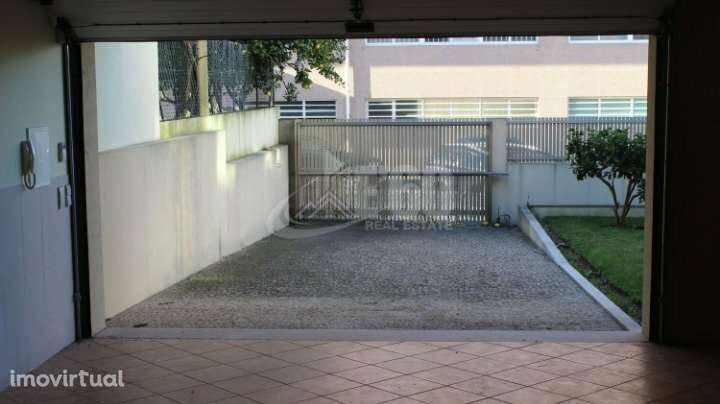 EXCELENTE MORADIA T4 - Grande imagem: 2/21