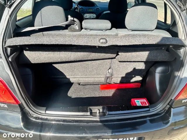 Toyota Yaris 1.0 Luna - 18