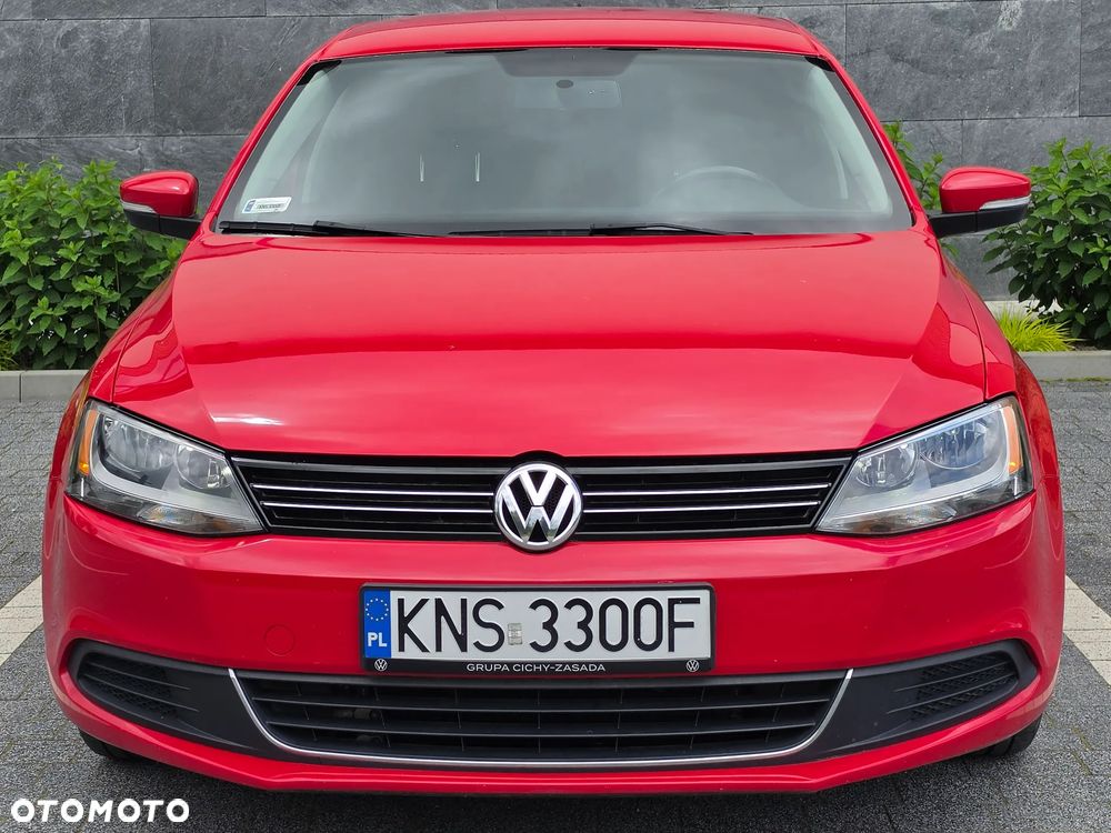 Volkswagen Jetta - 8