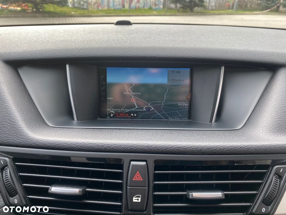 BMW X1 sDrive18d xLine - 20