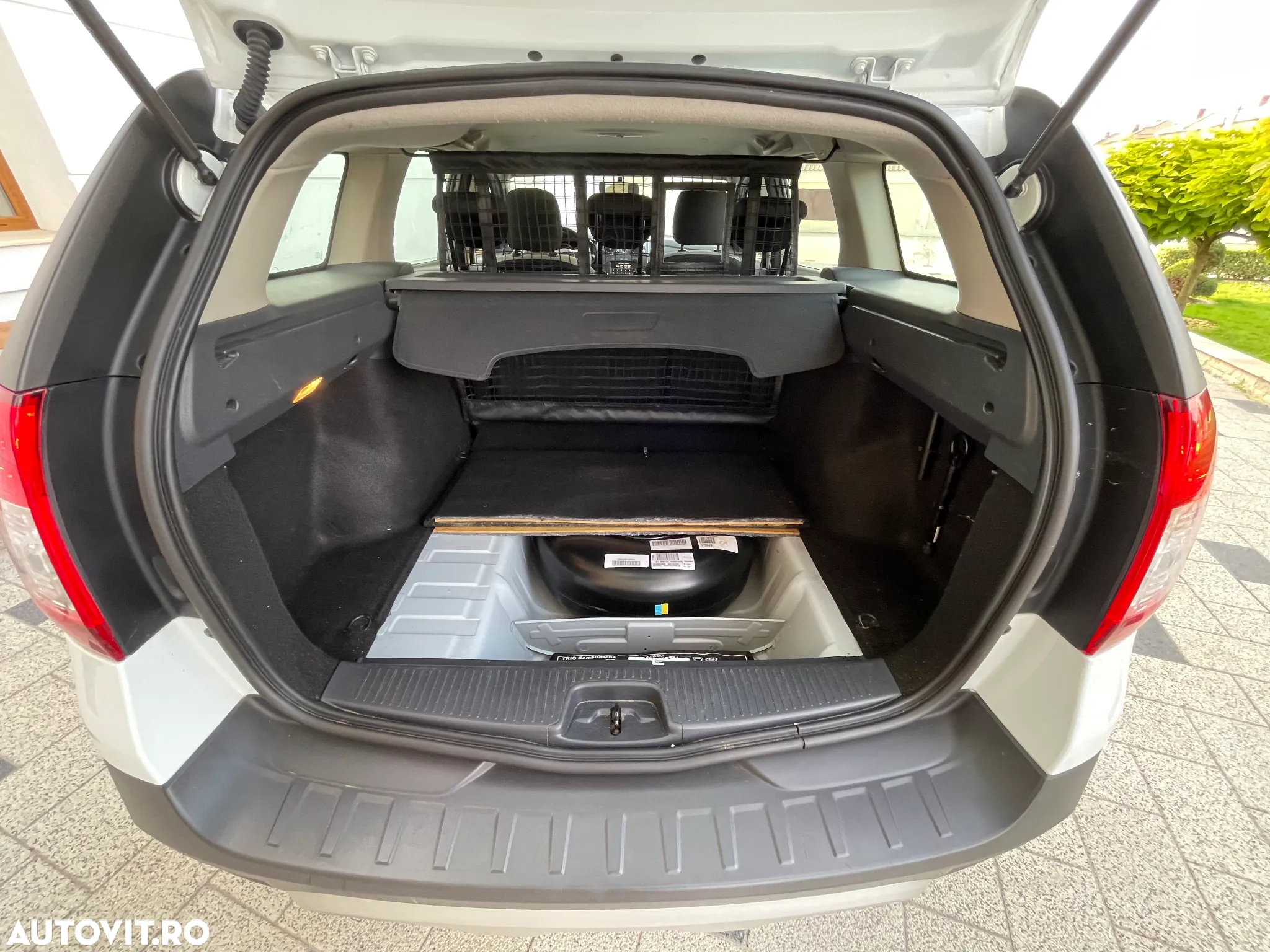 Dacia Logan Stepway TCe 100 GPL - 11
