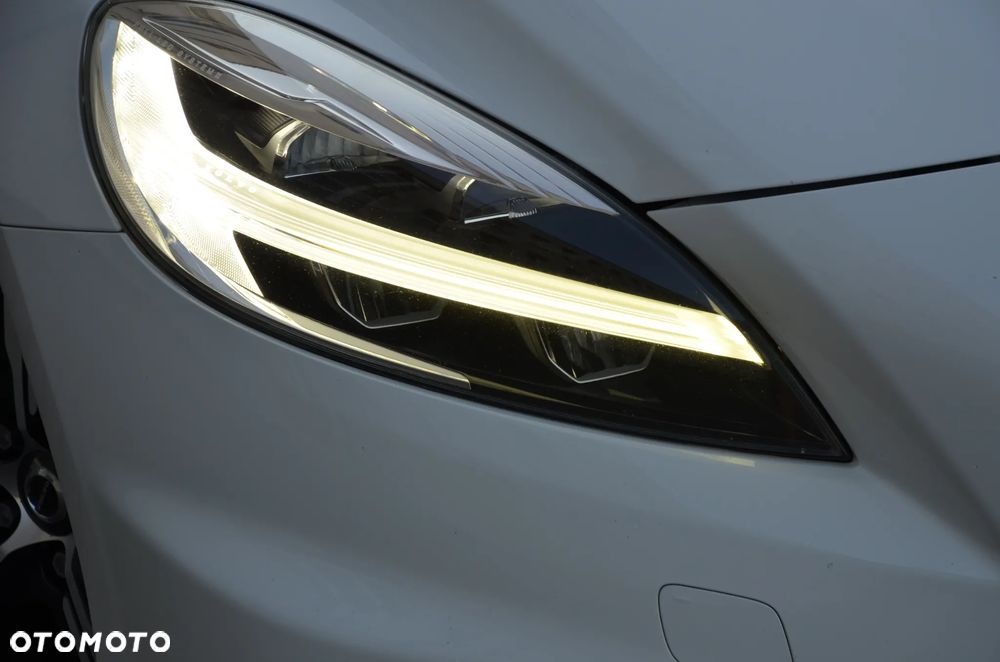 Volvo V40 D2 RDesign - 10