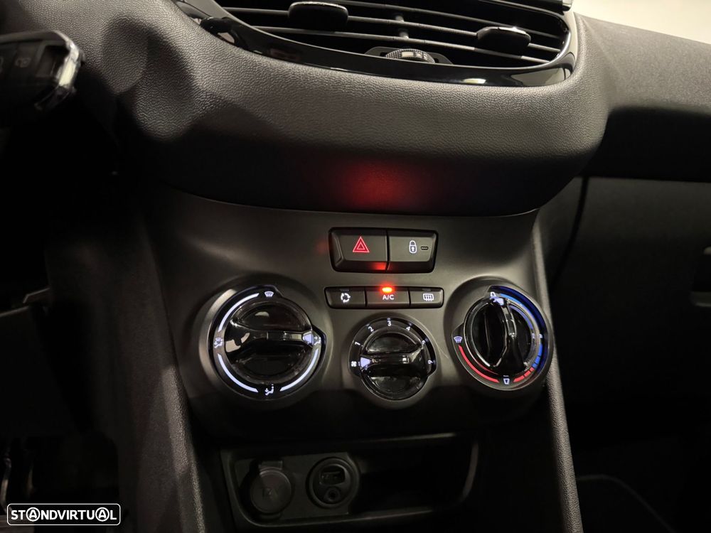 Peugeot 208 1.6 e-HDi Active - 20