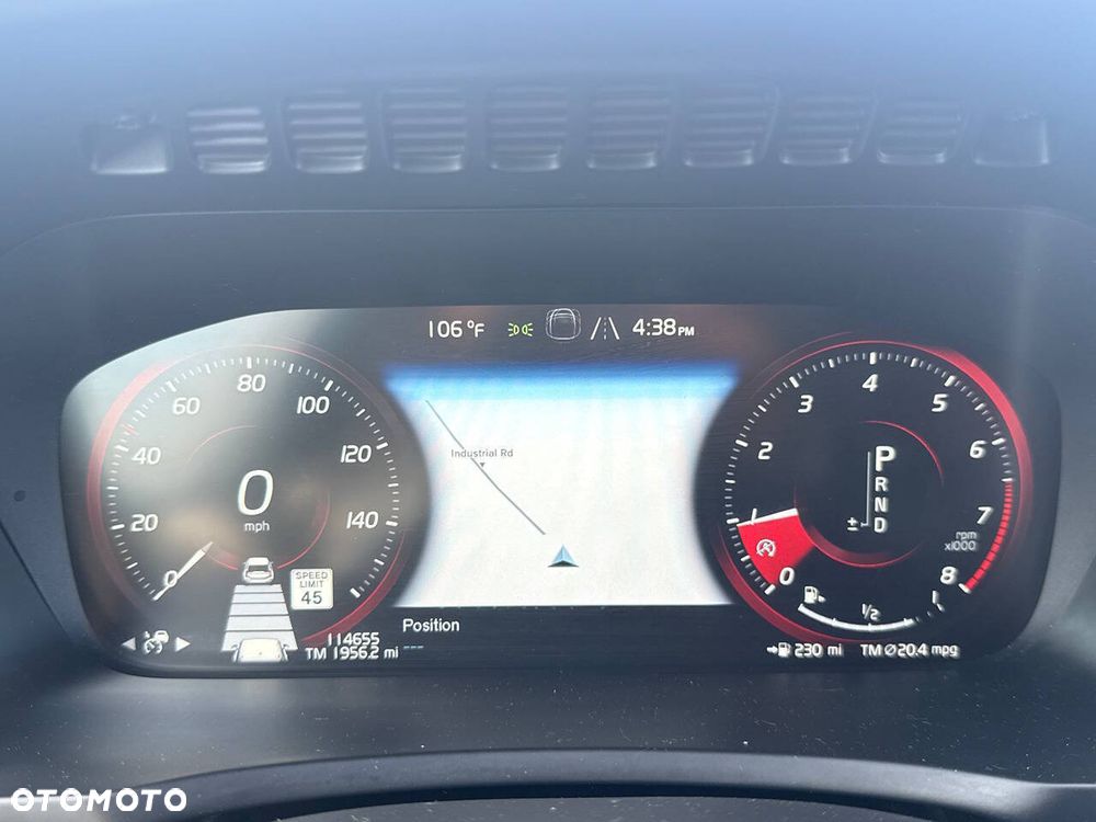 Volvo XC 90 - 30